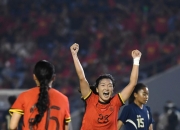 中国国足女队在比赛中突破自我，获得胜利