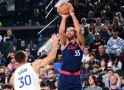 勇士惊艳全场，火箭助攻爆棚，哈登逆转取胜！