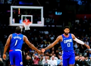 快船绝杀时刻，引发争议点燃赛场，国王迎来胜利！