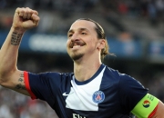 萨拉赫迎来二十赛季巅峰表现，西班牙球迷沸腾，全场热情高涨